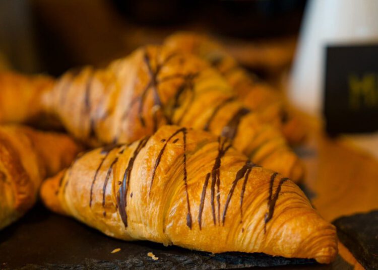 Frühstücksbuffet im Mittelpunkt